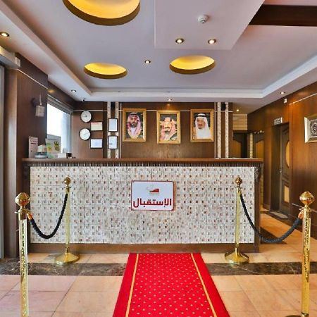 قصر اليمامة للاجنحة الفندقية-ينبع Yanbu Esterno foto